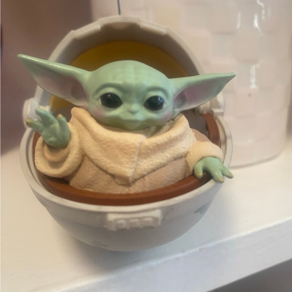 Hallmark Keepsake - Star Wars “The Child:The Madalorian